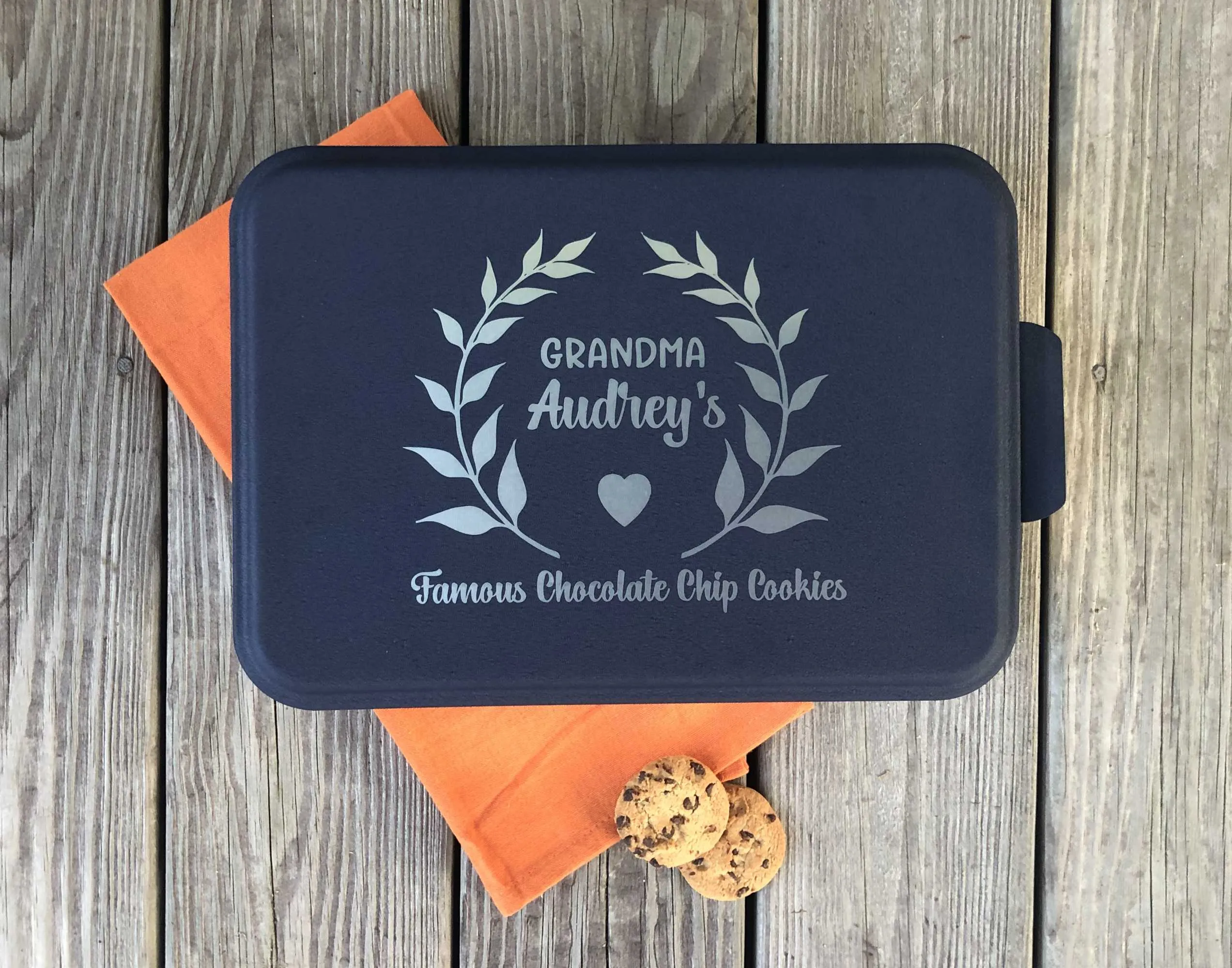Personalized Cake Pan (Blue), baking gifts, gift for mom